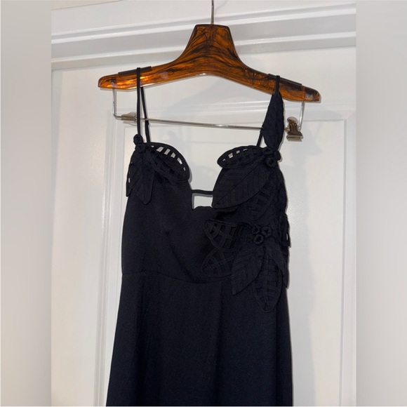 Farm Rio: Black Flowered Bust Midi Dress - Picture 6 of 13